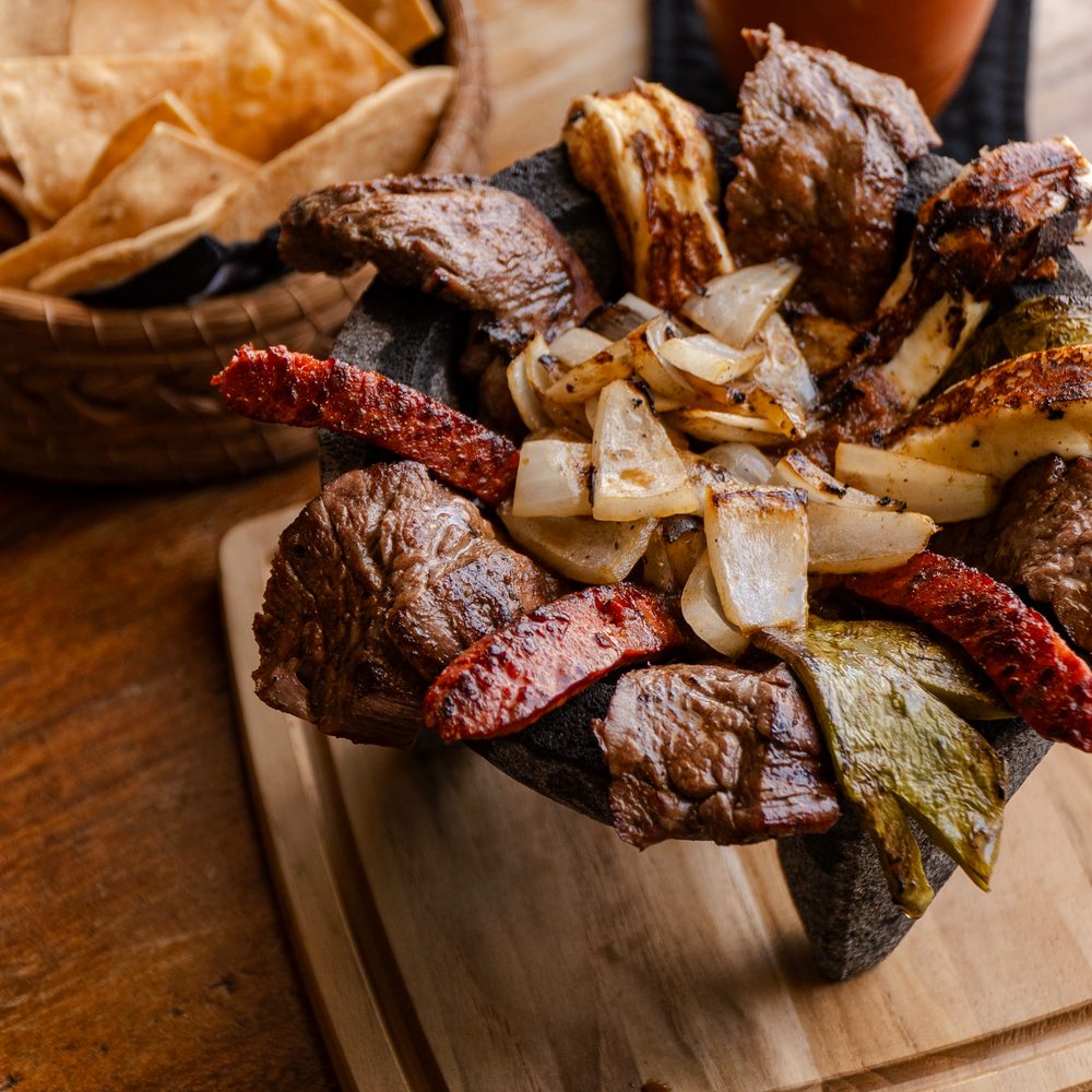 Molcajete de arrachera